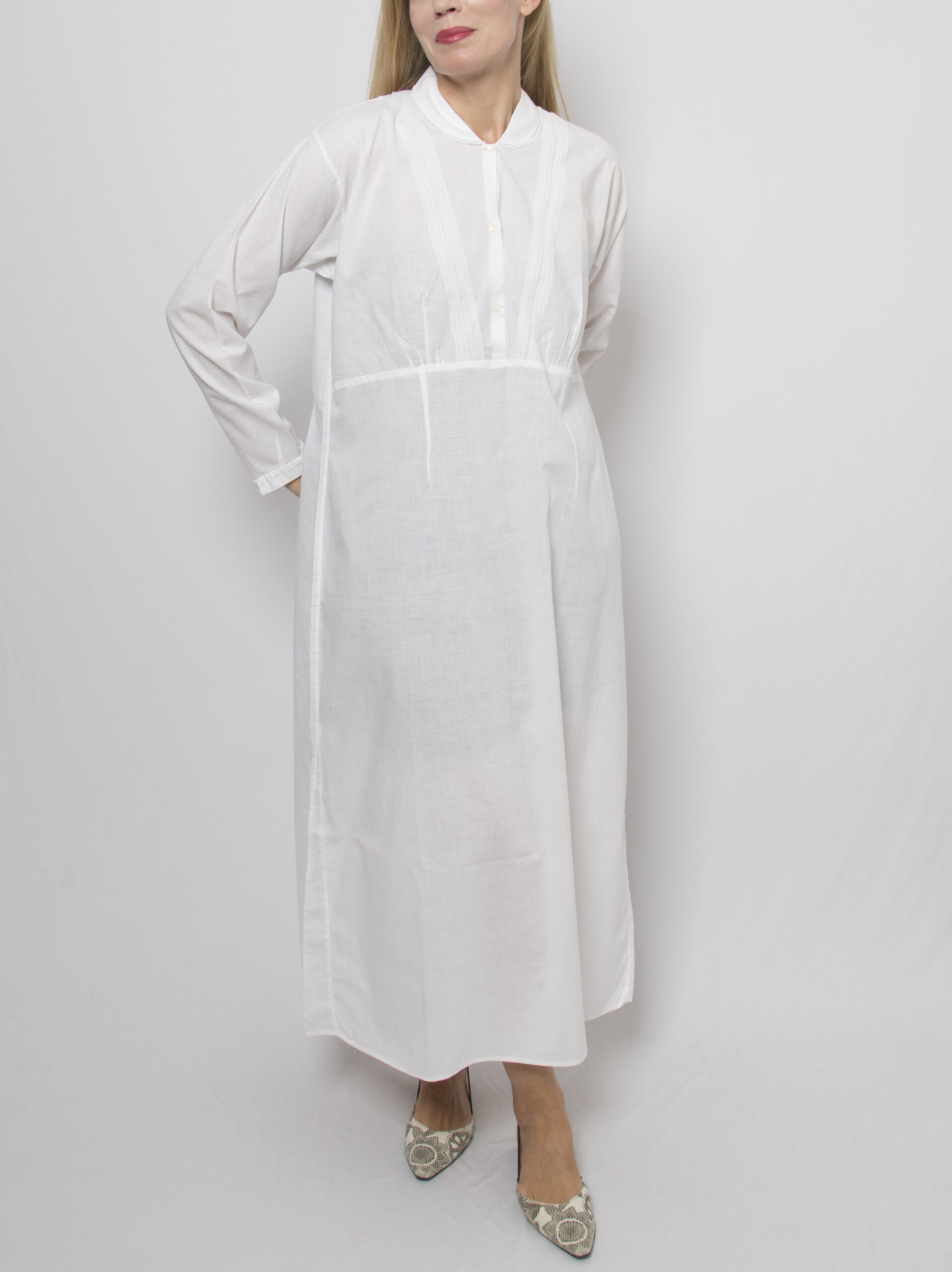 Vintage White Maxi Victorian Nightgown Vintage White Maxi Victorian Nightgown - Image 2